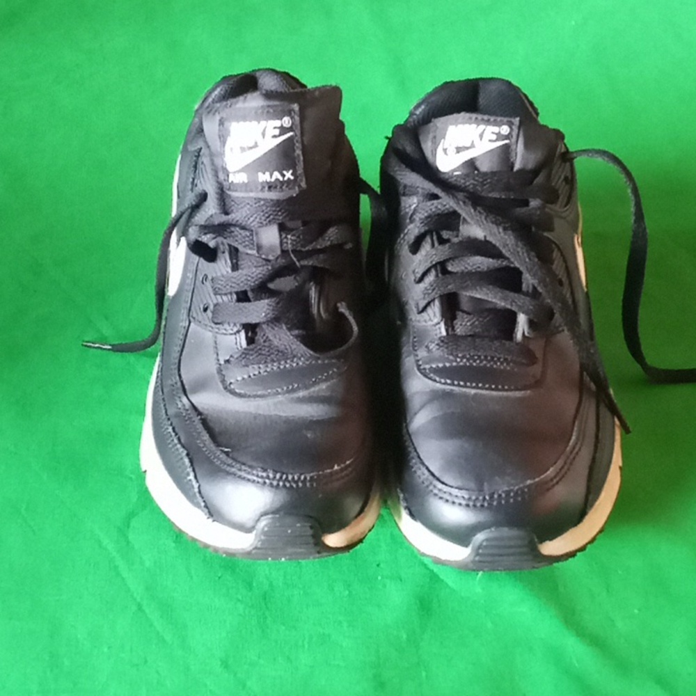 Pre-loved air max Nike